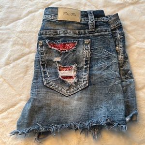 Miss Me Curvy Shorts